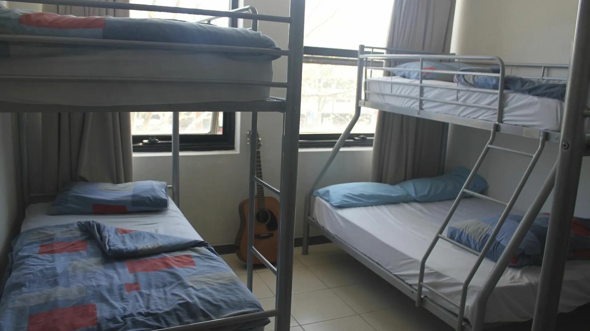 Dickson Central - Hostel Canberra Hotel
